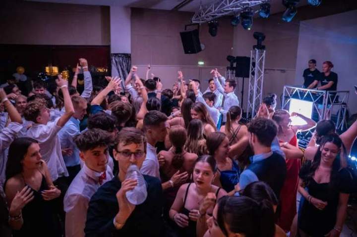 Animation DJ à Grenoble