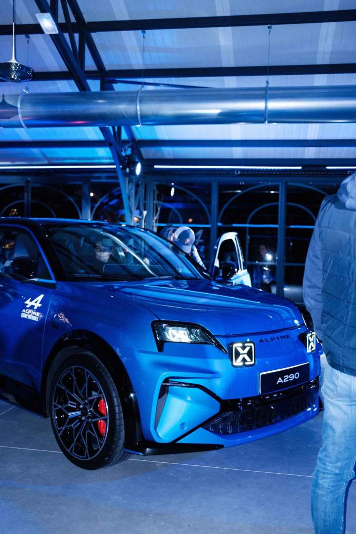 Soirée de lancement de la voiture électrique Alpine A290 Grenoble