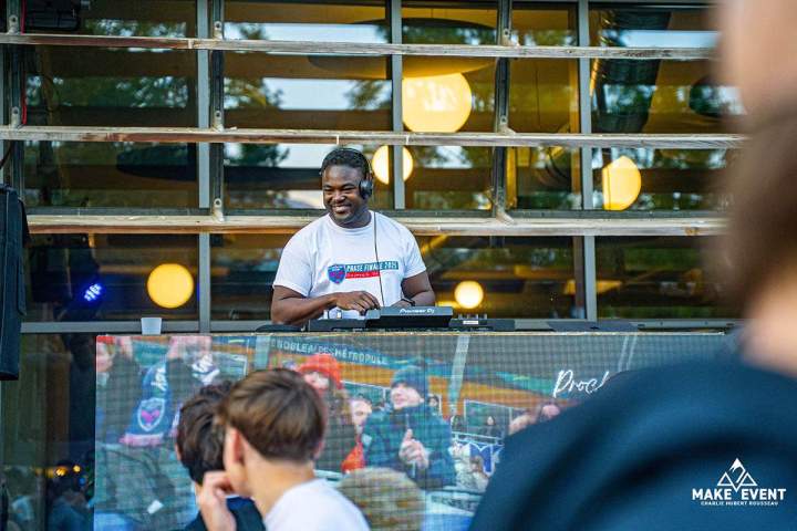 Animation DJ au Stade des Alpes Grenoble