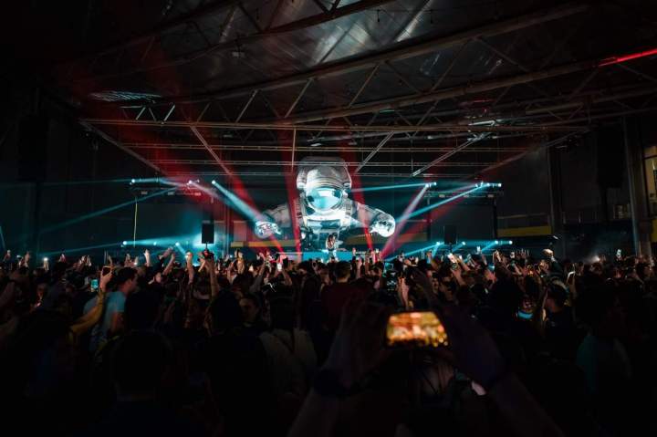 Make Media 7   Grande